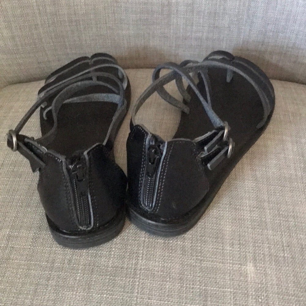 Sandals - Picture 2 of 3
